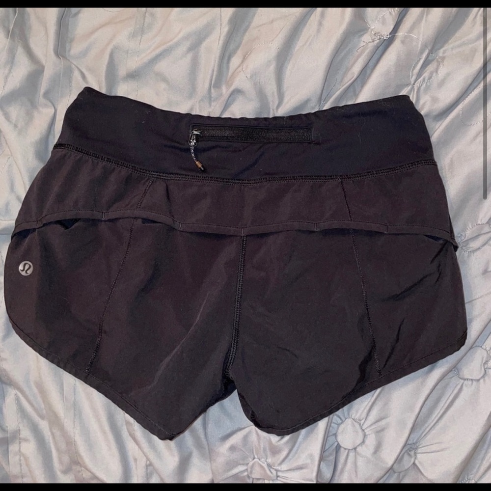 lulu shorts great condition
